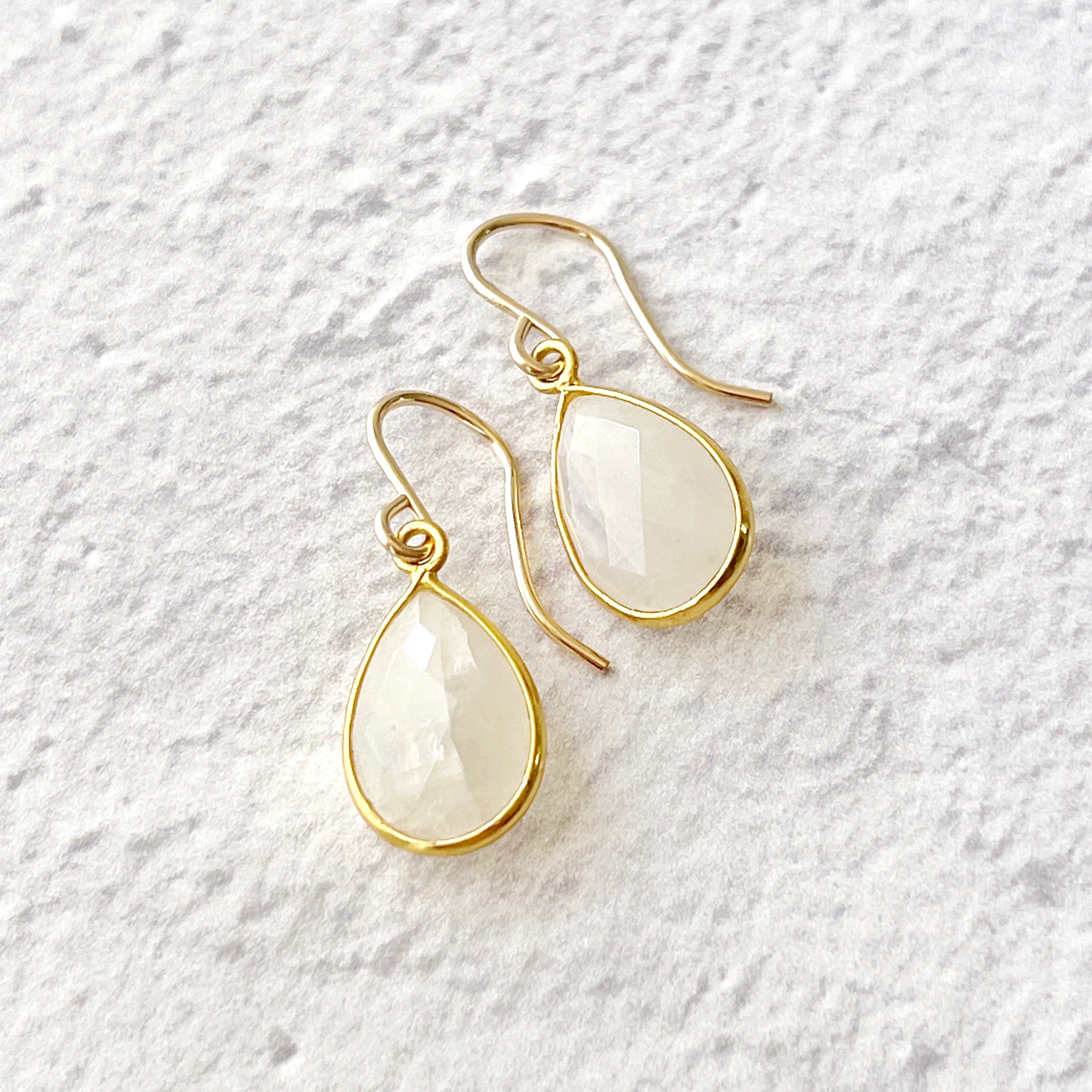 Helena Mini Teardrops Moonstone