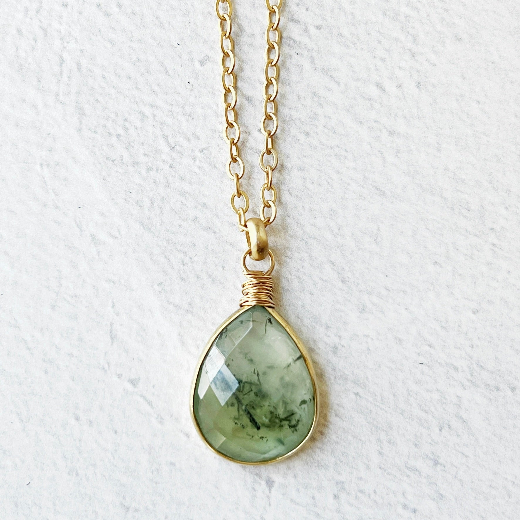 Helena Medium Pendant Prehnite