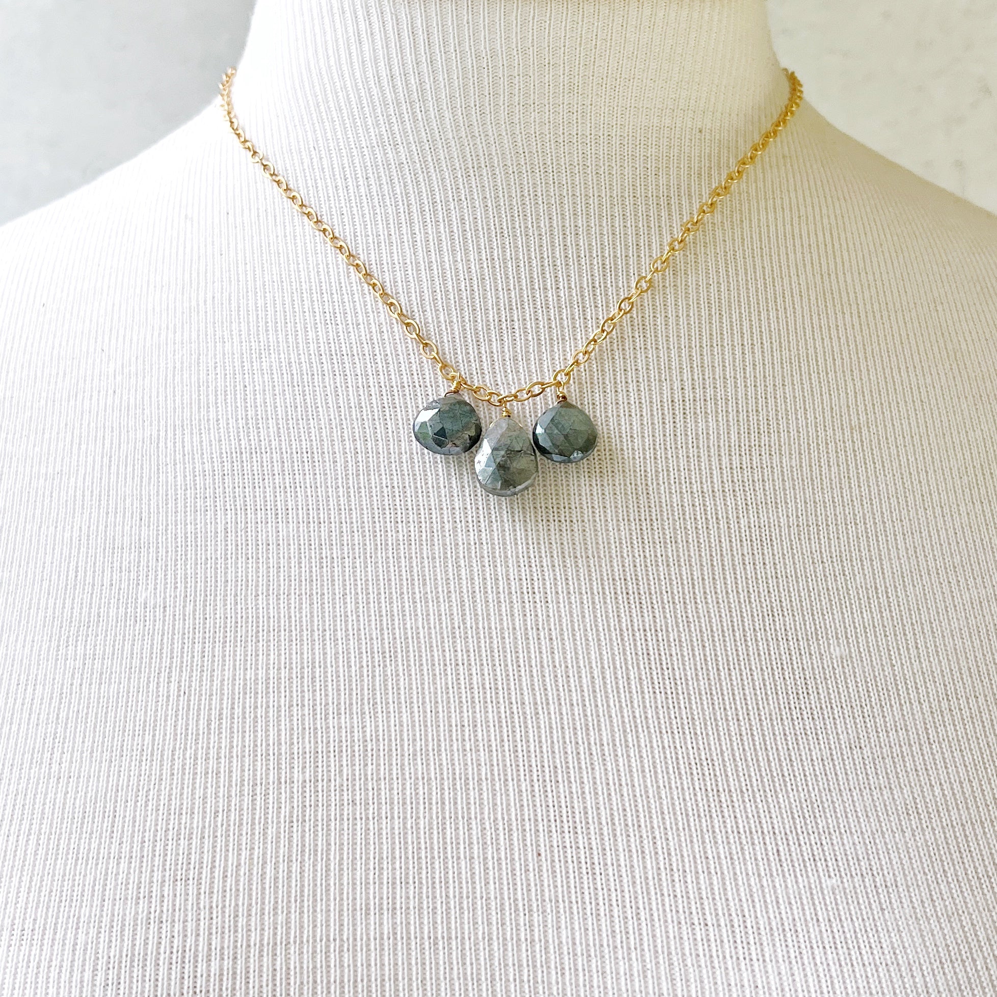 Calistoga Drop Necklace Labradorite